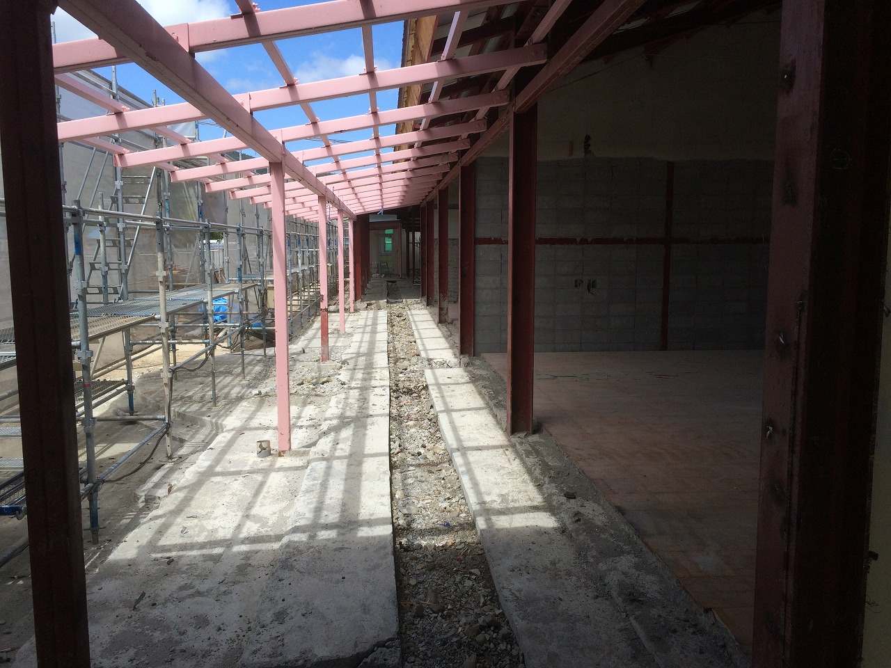 テラス 2(既存園舎).jpg