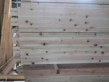 無料でスギ、ヒノキの柱いただきました