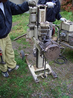 地盤調査・コンクリート強度非破壊試験