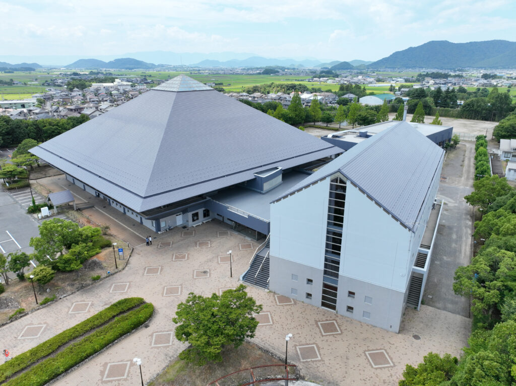 東近江総合運動公園布引体育館大規模改修工事