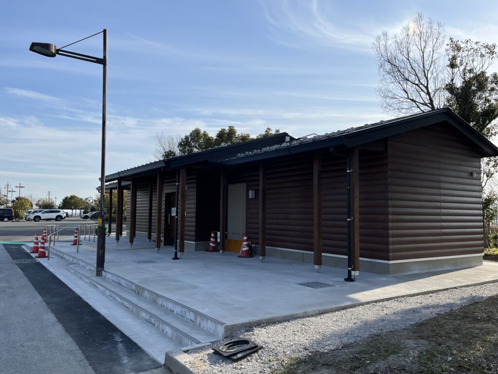 道の駅湖北みずどりステーション屋外便所新築工事(監理)